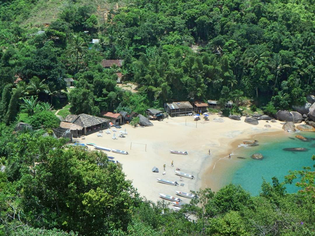 Brazilië Paraty jungle en strand