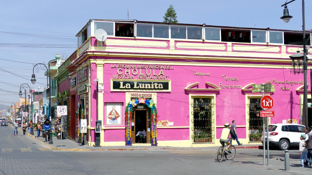 Mexico Cholula kleurrijke straten