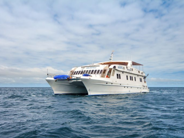Galapagos Cruise Archipel Catamaran