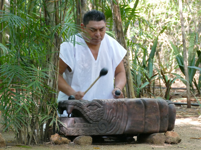 Mexico Uxmal Chocolade Museum Ceremonie Sjamaan
