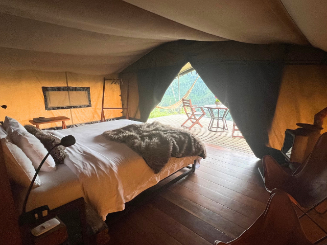 Colombia El Nido Del Condor Glamping Tent Bed