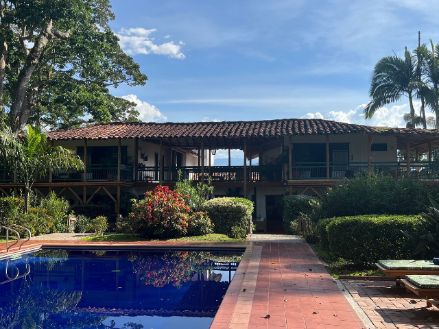 Colombia Hacienda Bambusa Zwembad
