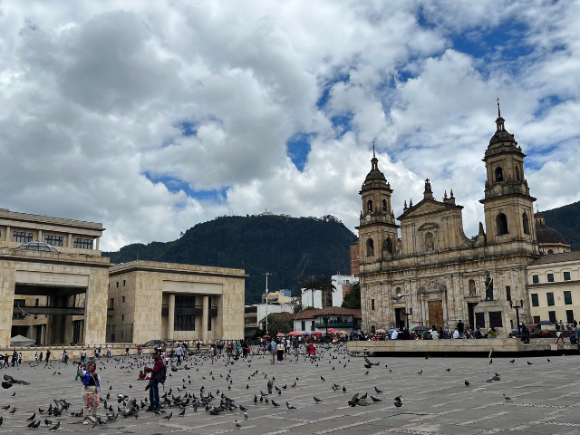Colombia Bogota Plaza San Bolivar Kathedraal