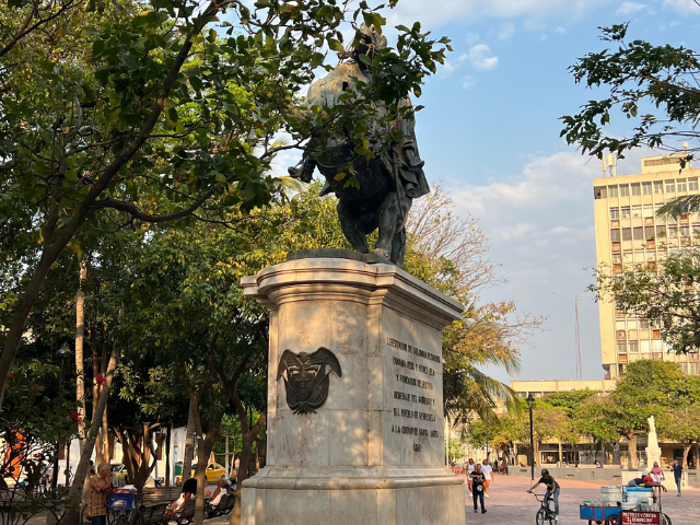 Colombia Santa Marta standbeeld Simon Bolivar