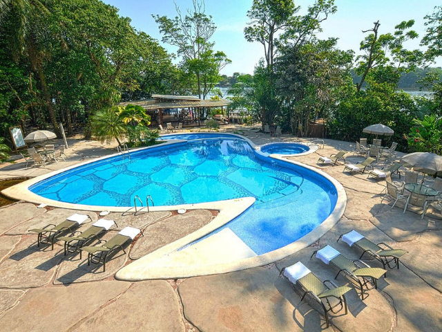 Costa Rica Pachira Lodge zwembad