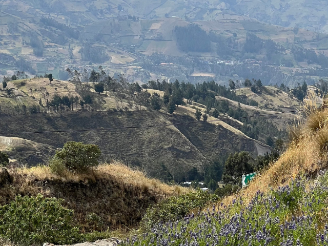 Ecuador Quilotoa hiken uitzicht Andes