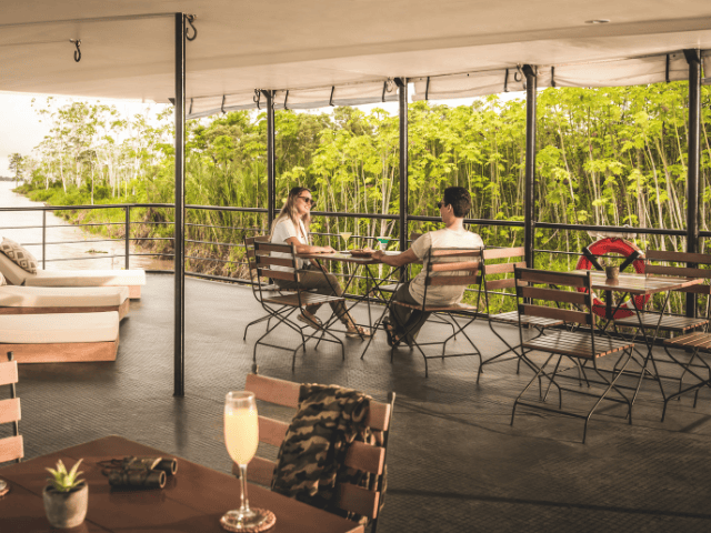 Peru Amazone Cruise La Perla Lounge deck