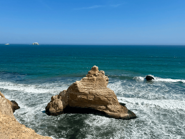 Peru Paracas National Reserve de kathedraal