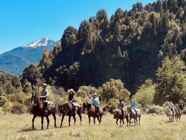 Glamping in Chili Rio Manso Camp Paardrijden