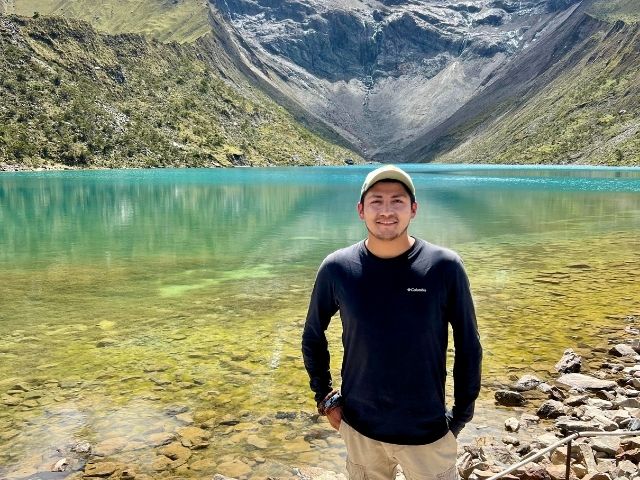Peru lake humantay Edson local guide