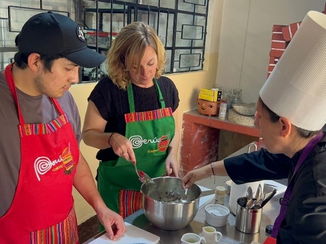 Peru Lima Kookworkshop Nicole en Edson koken